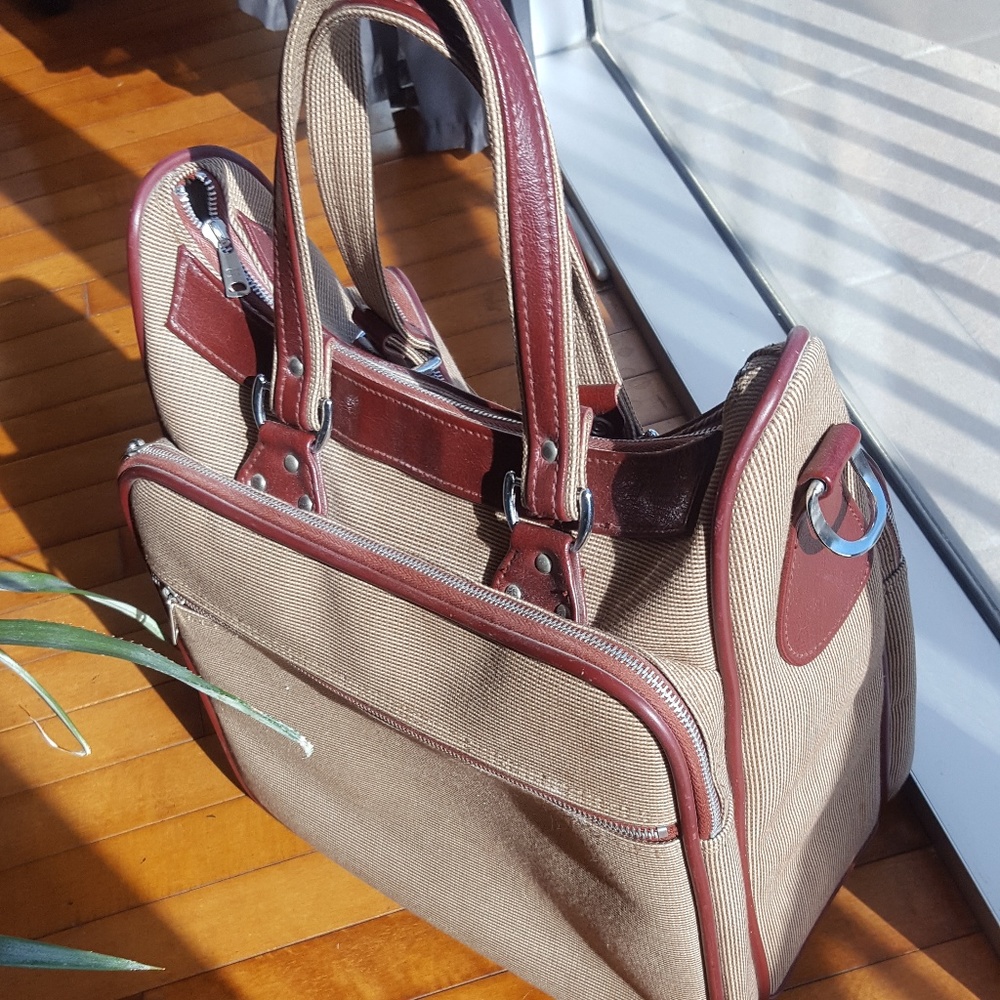 American Tourister luggage suitcase carry on - Picture 3 of 8